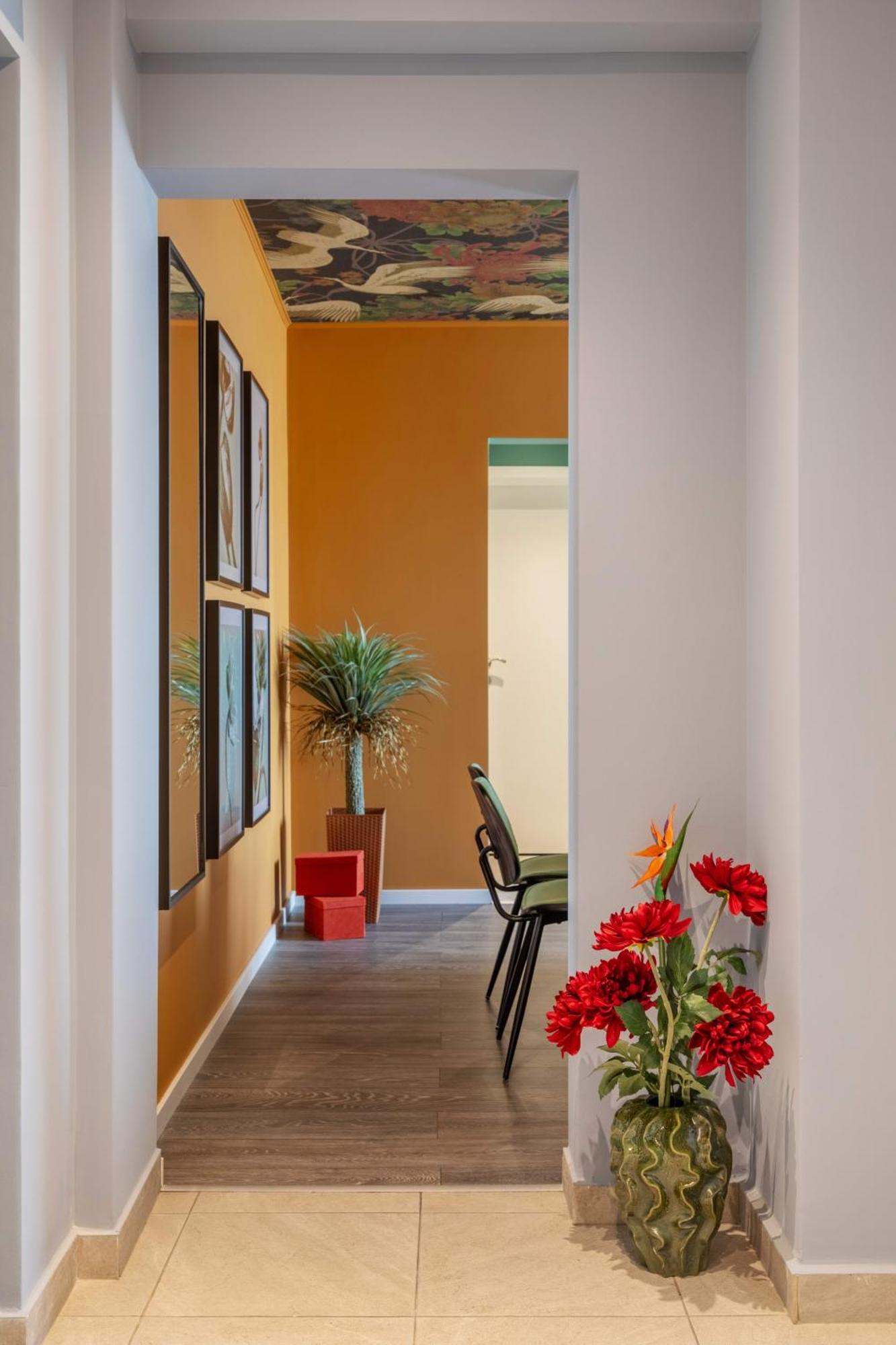 Apartamento Holt - Lucky Cranes Bucarest Exterior foto